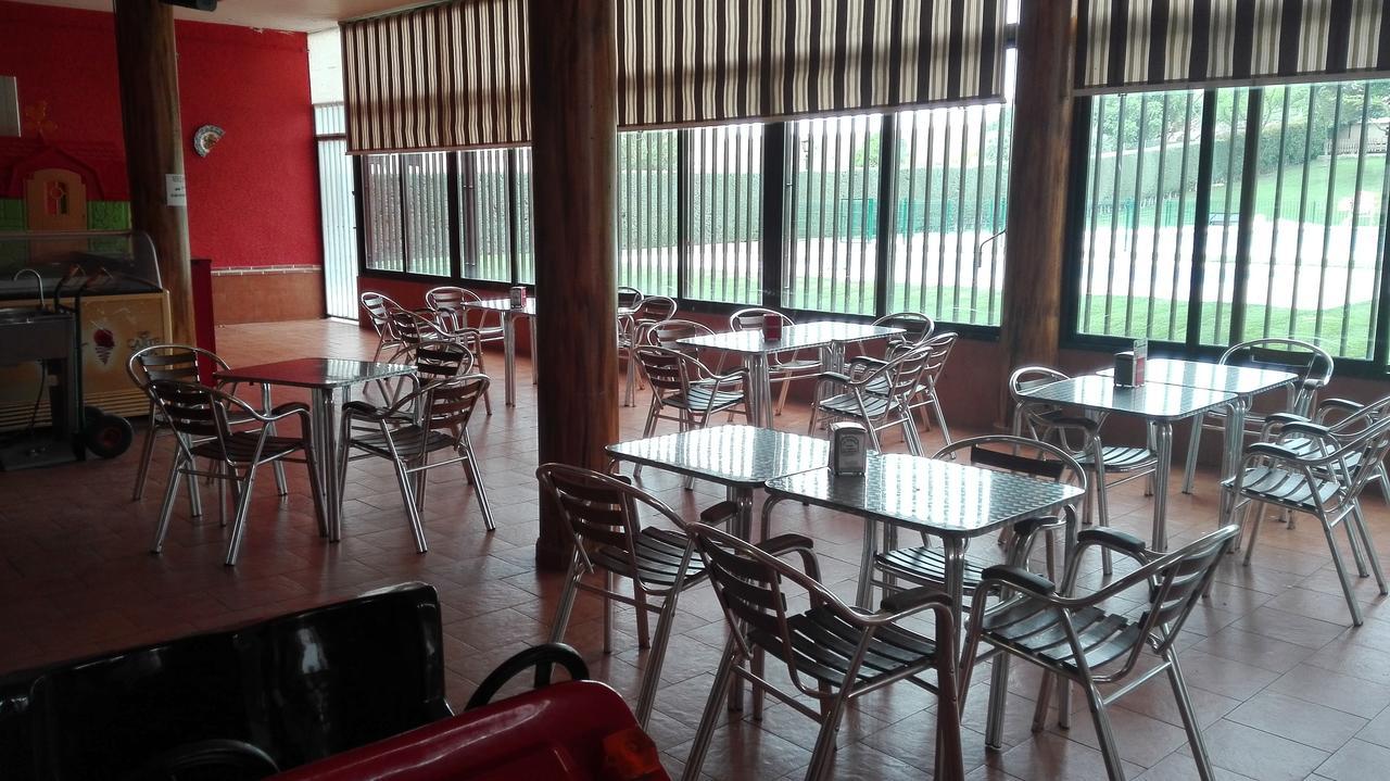 Hostal La Aldaba Hotel Montearagon ภายนอก รูปภาพ